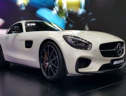 15 Creative Ways to Write About Mercedes white car wheel vehicle sports