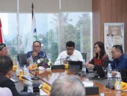 PEMKAB SUKABUMI BERKOMITMEN PASTIKAN MASYARAKAT MENDAPAT AKSES LAYANAN KESEHATAN
