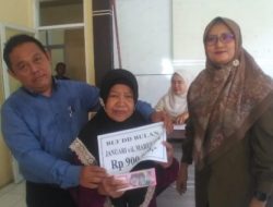 Pemdes Cimande Hilir Salurkan BLT Dana Desa kepada 56 KPM