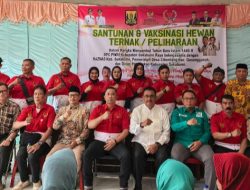 Sambut Tahun Baru Islam 1448 H, DPC PWRI Kabupaten Sukabumi Bersama Pemdes Cibentang Gelar Santunan dan Vaksinasi Hewan