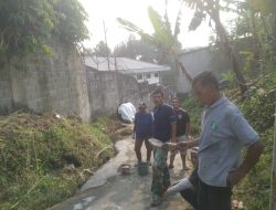 Semangat Gotong Royong Warga RT 008 RW 002, Jalan Menuju Kampung Cipanggulaan Kini Bersih dan Nyaman Dilalui