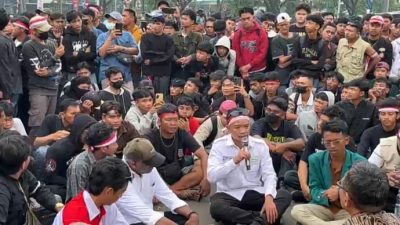 DEMO BESAR PETANI LERENG GUNUNG SALAK! Massa Kepung Kantor BPN, Lanjut Bergerak ke Kantor Bupati Bogor