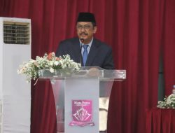WISUDA KE-16 UNIVERSITAS NUSA PUTRA, BUPATI SUKABUMI MINTA LULUSAN AMALKAN ILMU DI TENGAH MASYARAKAT